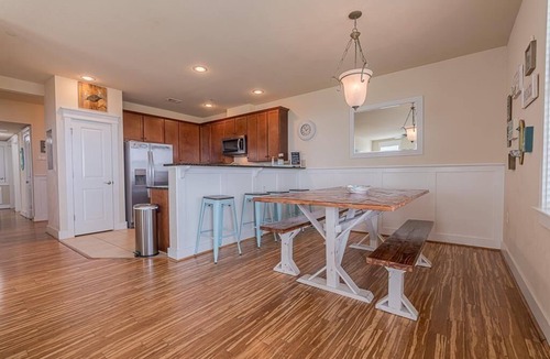 Red Fish Cove Condo | Endless Summer -Beach Front-Dune Walkover-New AC unit!