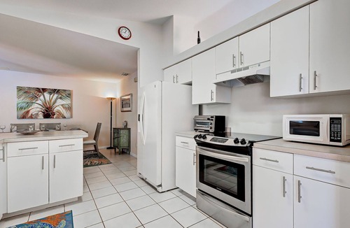 Gulf Cove House | Endless Summer | Pool | 3 Bed, 2 Bath