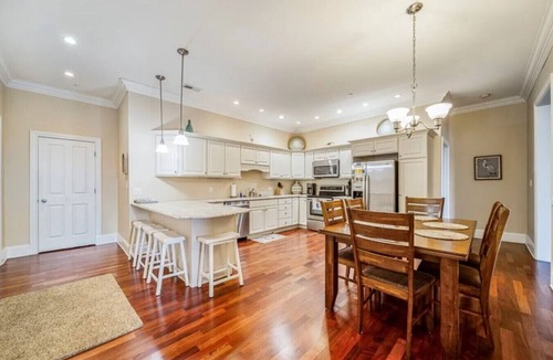 Geneva-on-the-Lake Condo | Endless Summer - Sleeps 6 Condo