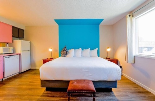 Seaside Hotel | Endless Views and Relaxation! Pets Allowed, Kitchenette, Free Parking!