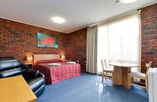 Enfield Hotel | Enfield Motor Inn