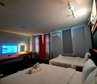 Taiping Hotel | Eng Wan Hotel