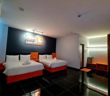 Taiping Hotel | Eng Wan Hotel