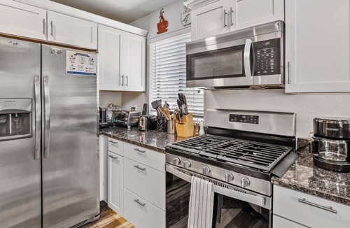Munds Park Ski Chalet | Engaging Mountain Chalet with Large Deck and A/C!