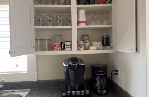 Chickasha House | England House: 3BR w/workspace & WiFi, family friendly