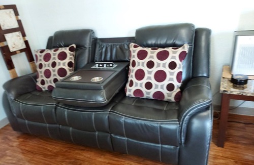 Englewood East House | Englewood Cozy Comfy Home