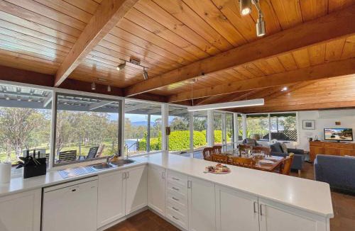 Lovedale House | Englewood Ridge