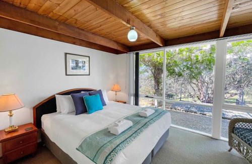 Lovedale House | Englewood Ridge