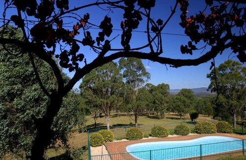 Lovedale House | Englewood Ridge