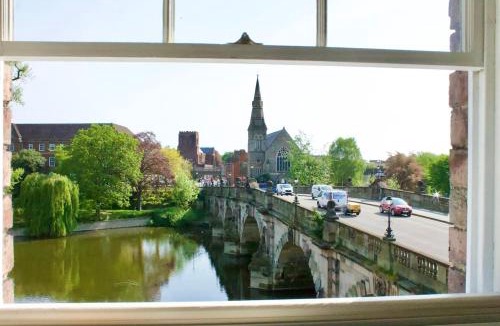 Shrewsbury Apartment | English Bridge Court