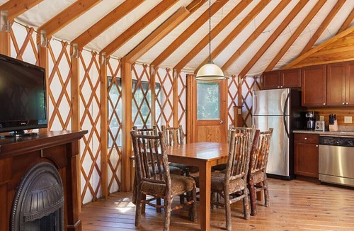 Gordonsville Condo | Enjoy 1000 acres of rolling hillside on this equestrian themed resort 1BD condo