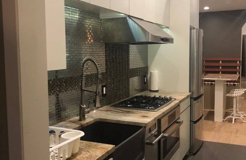 Washington Heights Apartment | Enjoy a break. You deserve luxury!