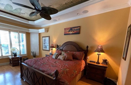 Tierra Verde House | Enjoy a Coastal Island Getaway to the Beaches of Tampa Bay!
