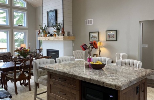 Tudor and Cashel House | Enjoy a Cottage Dream Vacation!
