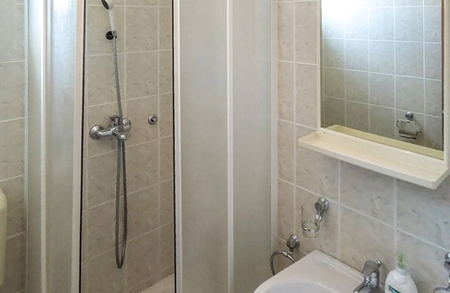 Martinscica Apartment | Enjoy a great vacation in this vacation apartment in excellent location on the beach.