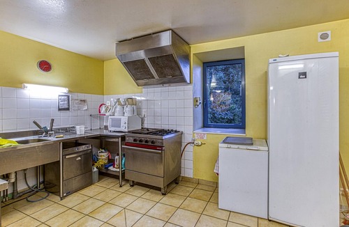 Saint-Come-d'Olt House | Enjoy a relaxing vacation in fantastic nature in this exceedingly spacious vacation home.