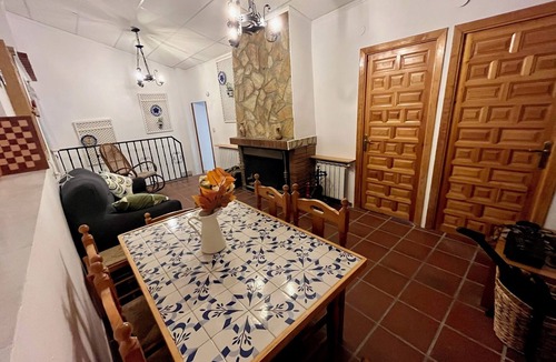 Carcelen Cottage | Enjoy a rural house with a wine cellar and a lot of leisure!