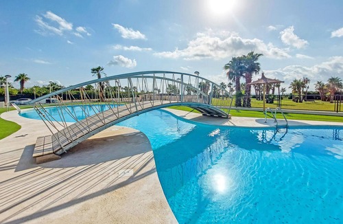 Cabanes Apartment | Enjoy a sunny holiday in the first row to the water, spiced up with pure enjoyment of nature.