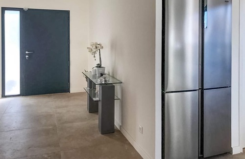 16th Arrondissement House | Enjoy a wonderful vacation in this beautiful vacation home with pool.