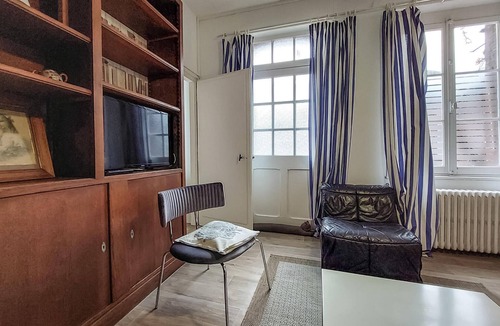 Eu Apartment | Enjoy a wonderful vacation in this centrally located apartment!
