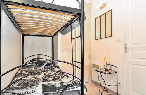 Gallargues-le-Montueux House | Enjoy an unforgettable vacation in this inviting vacation home with pool access.