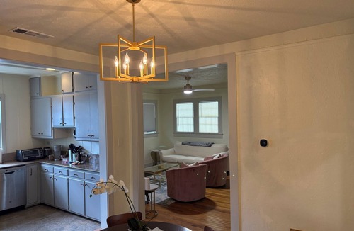 Mid City South House | Enjoy Baton Rouge from a great central location and Ideal for LSU Gamedays!