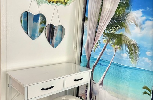 McCully - Moiliili Apartment | Enjoy Coffee and BBQ, Mins to Waikiki Beach, FREE parking