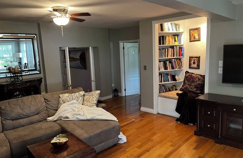 Alcona Cottage | Enjoy cottage living. Just a short walk away from the beach!