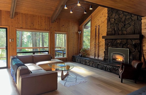 Black Butte Ranch Cabin | Enjoy Dakota House! A modern. Family-friendly. 4bdr cabin @ Black Butte Ranch