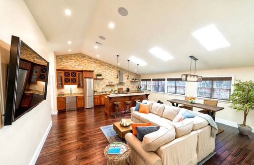 Yachting Village Condo | Enjoy Entertaining in this Spacious Updated Condo