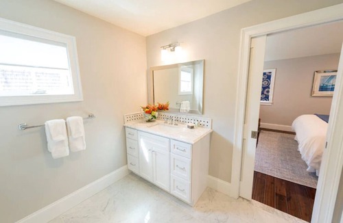 Yachting Village Condo | Enjoy Entertaining in this Spacious Updated Condo