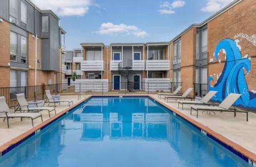 Nassau Bay Apartment | Enjoy Houston’s Bay Area in a Chic, Cozy Hideaway!
