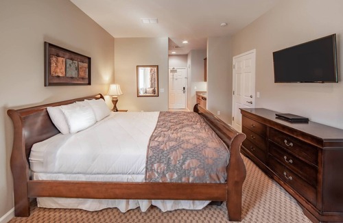 Genoa Resort | Enjoy Independence Day Week at Lake Tahoe, Hiking and Hot Spring