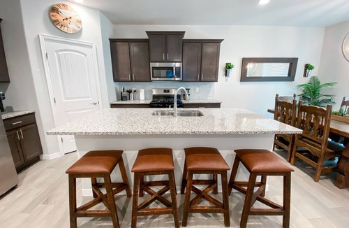 Las Cruces House | ⭐️Enjoy Las Cruces at this Colorful Rustic Home 3BR