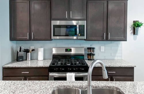 Las Cruces House | ⭐️Enjoy Las Cruces at this Colorful Rustic Home 3BR
