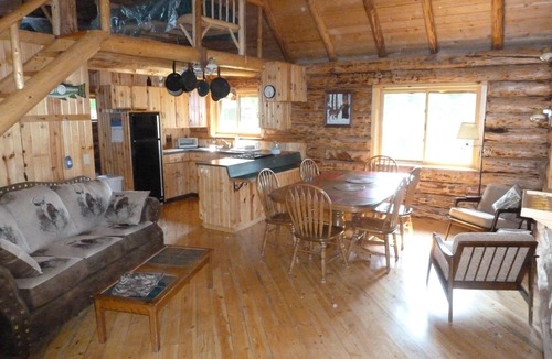 Crystal Falls Cabin | Enjoy nature and get away from it all!