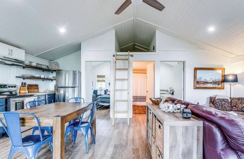 Graford House | Enjoy nature at comfortable home with private beach on Brazos River!