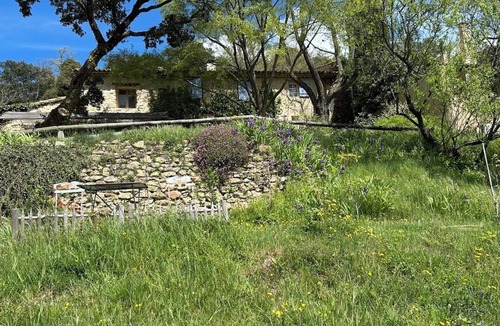 Cucuron House | Enjoy nature in an enchanting and fantastic setting in Cucuron