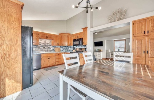 West Okoboji House | Enjoy Okoboji & its Amenities!