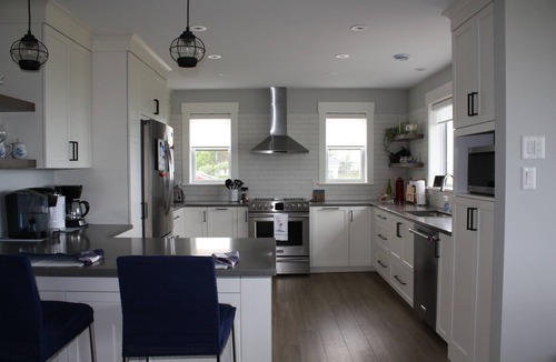 Shemogue Ski Chalet | Enjoy our Belvédère (Beautiful View) beach house with beachfront lookout!
