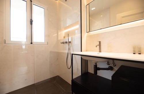 Saint-Gervais Apartment | Enjoy Parisian Life in an Elegant Flat - Le Marais