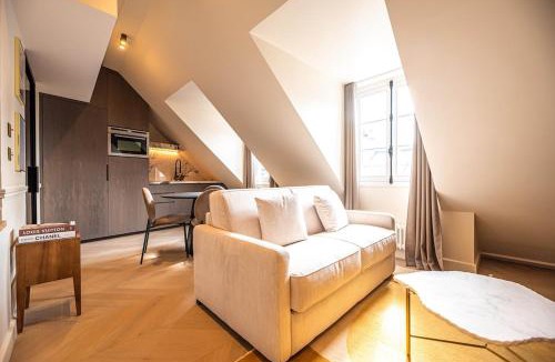Saint-Gervais Apartment | Enjoy Parisian Life in an Elegant Flat - Le Marais
