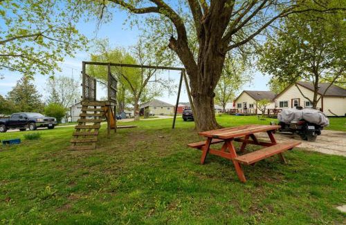 Otonabee-South Monaghan House | Enjoy Relax at Rice Lakes