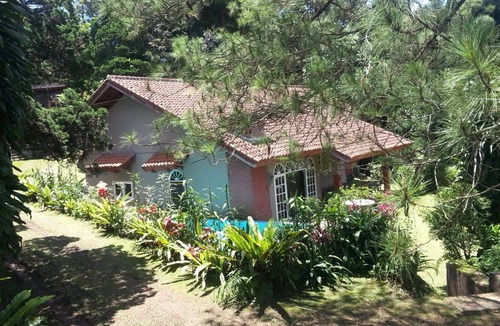 Ciloto Villa | Enjoy relaxing and pleasant holidays in mountainscapes and tea plantations.