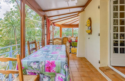 Saint-Clement-de-Riviere House | Enjoy this characterful and spacious holiday home.