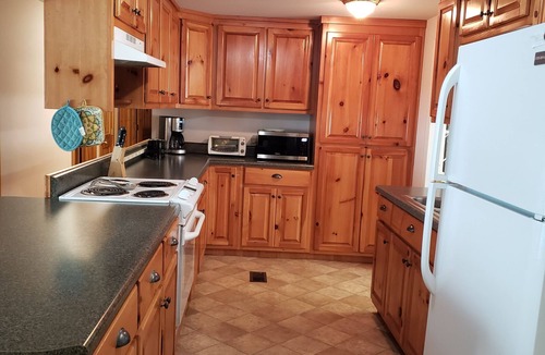 Young Harris House | Enjoy the beauty of the mountains at this Serene getaway near Lake Chatuge