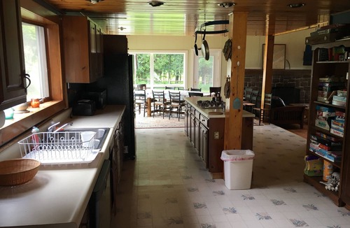 Grenell Cottage | Enjoy the best of the 1000 islands from this cottage on Grindstone Island