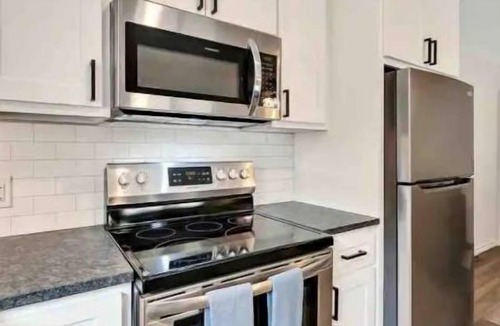 Moody Apartment | Enjoy the country views Unit B