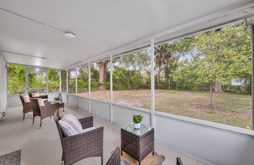 Pine Hills House | Enjoy the Florida Escapes