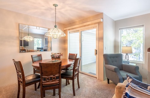 Kings Beach Condo | Enjoy the Lakeview! Complex centrally located in Kings Beach, right on the Lake!